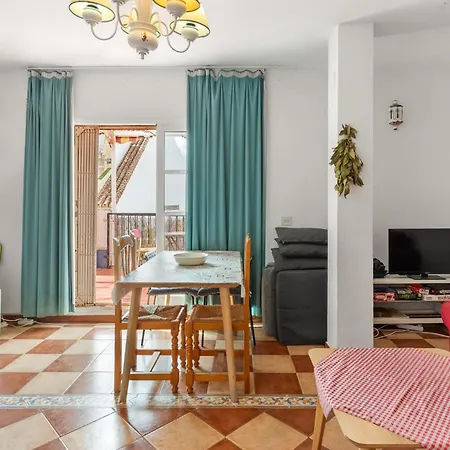 Appartement Taklaegenhet Med Stor Terass *